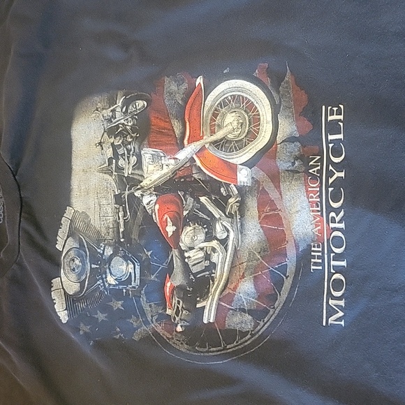 4 Harley Davidson t-shirts (4) - Picture 7 of 8